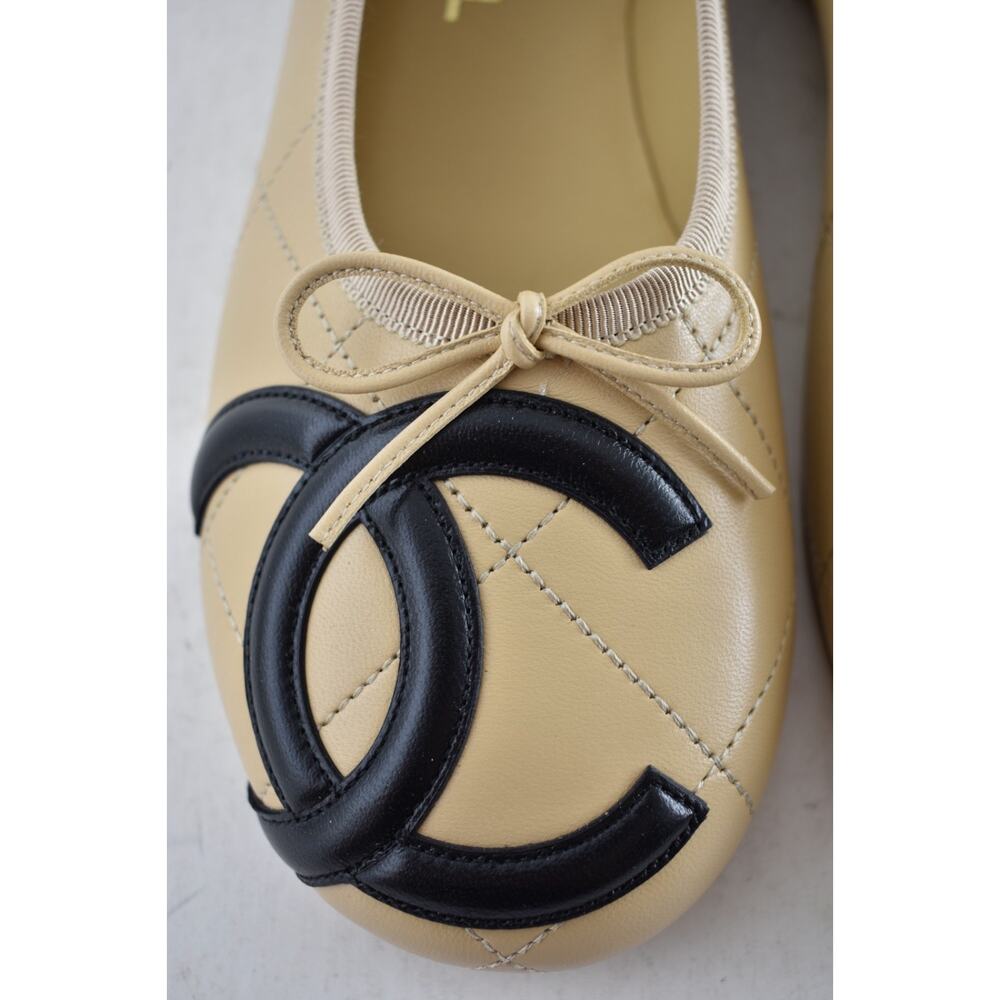 Chanel 26M Coco Beach Cambon Beige Black CC XL Logo Ballet Ballerina Flat 37 - Picture 15 of 16